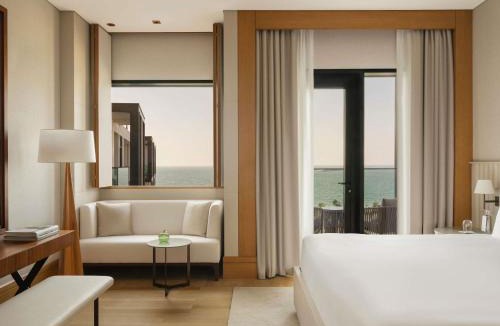 Dubai Resort | Delano Dubai at Bluewaters