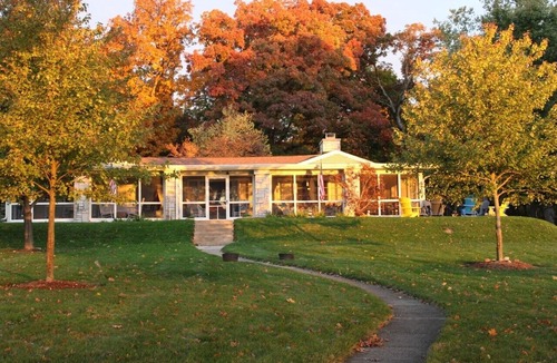 Delavan Lake House | Delavan Lake Home With 100' Private Shoreline And Pier (Dock) With Boat Slip