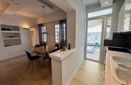Vathi Apartment | Delfi Home