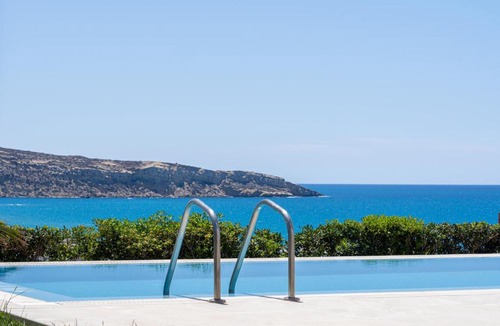 Kalamaki Villa | Delfini Villas