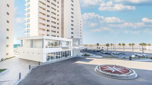 Backus House | Delightful 2 bedroom condo Encantame Towers Verano 705