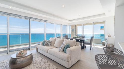 Backus House | Delightful 2 bedroom condo Encantame Towers Verano 705
