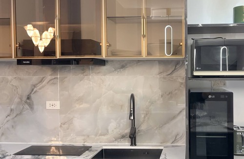 Suba Basbas Apartment | Delightful 2-bedroom apartment with AC in Lapu-Lapu