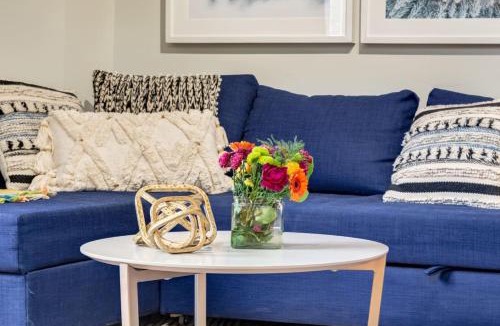 Canmore House | Delightful 2BR Mountain Escape in Canmore