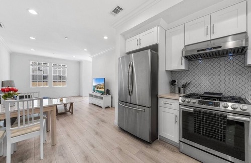 Pasadena House | Delightful 3B3B Townhouse: Relax & Family Friendly