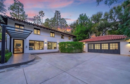South Arroyo House | Delightful 4-bedroom estate in charming Pasadena perfect for relaxing