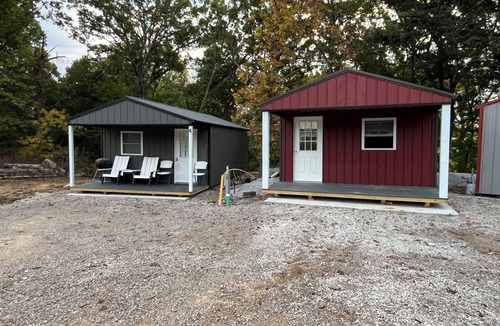 Johnson County Cabin | Delightful Cabin #4 close to Warrensburg, Knob Knoster, and Clinton.