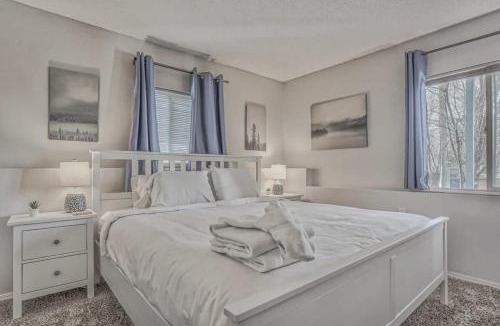 Broadmoor House | Delightful Home Amazing Location Extended Stay
