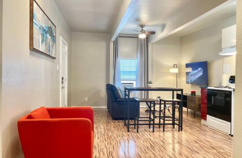 Midtown Apartment | Delightful Location In Midtown! 10km to NRG Stadium-FIFA World Cup 2026