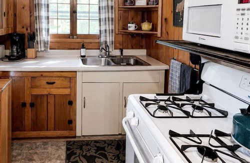 Riverside Cabin | Delightful Secluded Cabin in Riverside, Wyoming