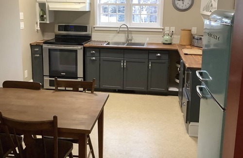 Chester Cottage | Delightful self contained cottage in the Charming Village of Chester by the sea