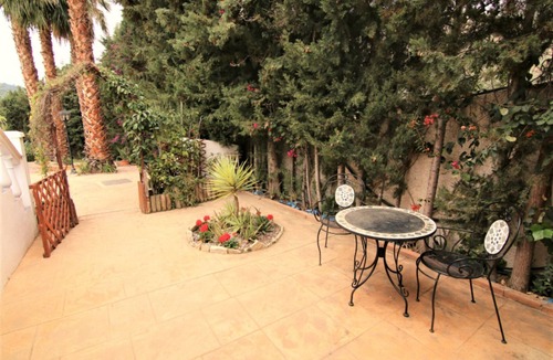 Canillas de Aceituno House | Delightful Studio 'Torre' w/Pool Views, sleeps 2, in country holiday complex