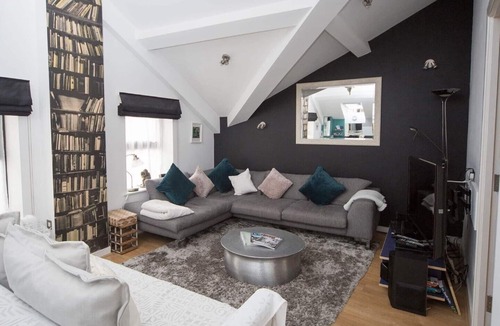 Harrogate City Centre Apartment | Delightful, stylish penthouse apartment in the heart of Harrogate