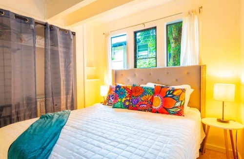 Princeville Apartment | Delightful views of Pool & Mountains