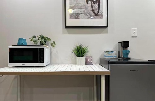 East Passyunk Crossing House | Dellyen fullync