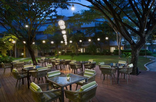 Karawang Hotel | Delonix Hotel Karawang