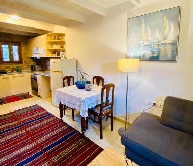 Galaxidi House | Delphi View!