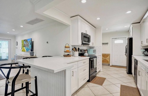 Tropic Palms House | Delray Oasis with New Private Pool 5 minutes from Atlantic Ave, Boca and Beach!