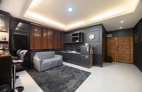 Phra Khanong Nuea Hotel | Delta 9 Phrakanong