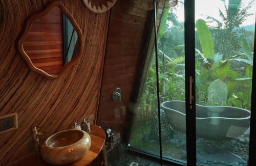 Payangan Villa | Delta Casa Ubud - A-Frame Jungle Retreat with Volcano View and Hot-Tubs