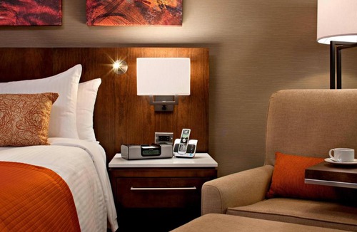 Willow Park Hotel | Delta Hotels by Marriott Calgary South