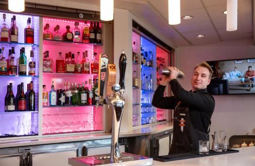 Southside Hotel | Delta Hotels by Marriott Edmonton South Conference Centre