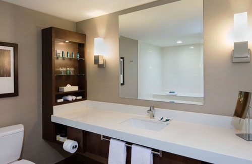 Southside Hotel | Delta Hotels by Marriott Edmonton South Conference Centre