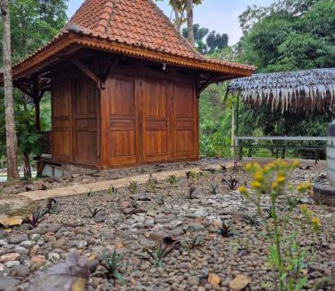 Sumedang Cabin | Delta Island Sumedang