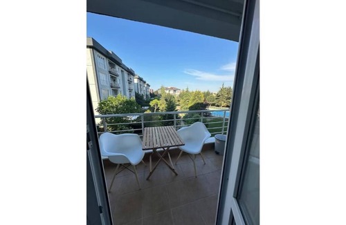 Pendik Apartment | Deluxe 2+1 Pool, balcony, nature, 5 min. from Sabiha Gökçen