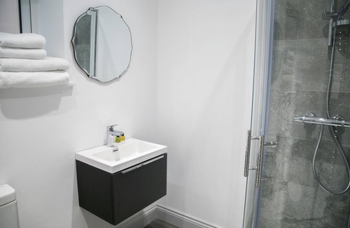 Harrogate Apartment | Deluxe 2 bedroom apartment
