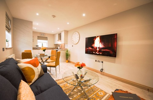 Reading Apartment | Deluxe 4 Bed Town Centre Apartment