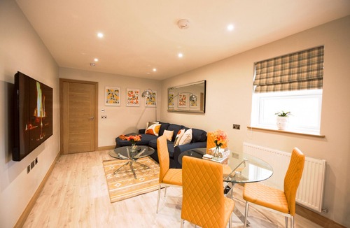 Reading Apartment | Deluxe 4 Bed Town Centre Apartment