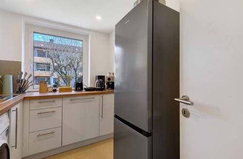 Oberkochen Apartment | Deluxe Apartment in a Quiet Location with Balcony and Wi-Fi