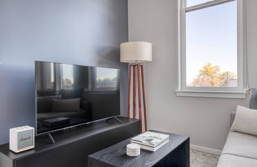 Transit Village Apartment | Deluxe Boulder 1BR w/ Pool, W/D & Spa, nr Google Campus, by Blueground