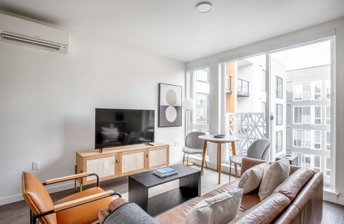 Judkins Park Apartment | Deluxe Central District 1BR w/Gym & BBQ, nr downtown, by Blueground