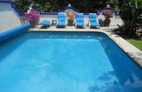 La Pradera Apartment | DELUXE COMPLETELY FURNISHED STUDIO APARTMENT IN A QUIET RESIDENCIAL AREA