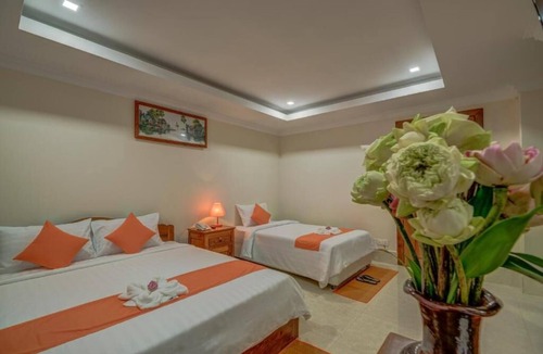 Siem Reap Resort | Deluxe Double Room - breakfast