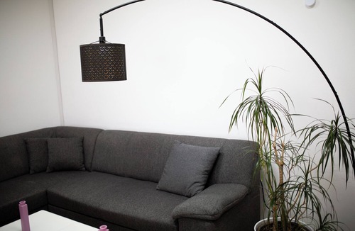 Schwarza Apartment | Deluxe Double Studio with kitchen line, bathroom, Shower, Toilet & king bed