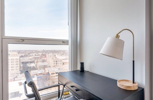Edgewater Beach Apartment | Deluxe Edgewater 1BR w/Gym, Deck & Lounge, nr L, by Blueground