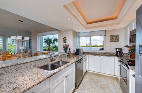 Park Shore Condo | Deluxe End Unit Condo with georgeous Gulf and Clam Pass views