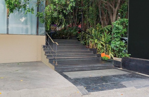 Shivajinagar House | Deluxe JM Road Krishna Presidency