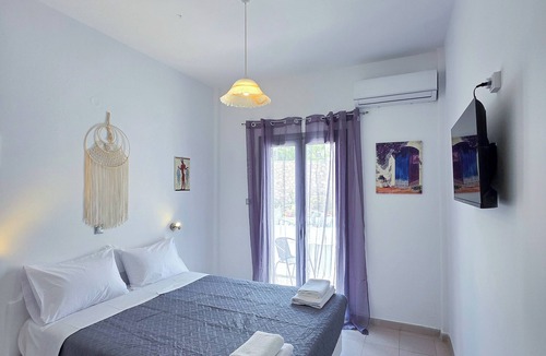 Vothon Hotel | Deluxe King Double Room 5