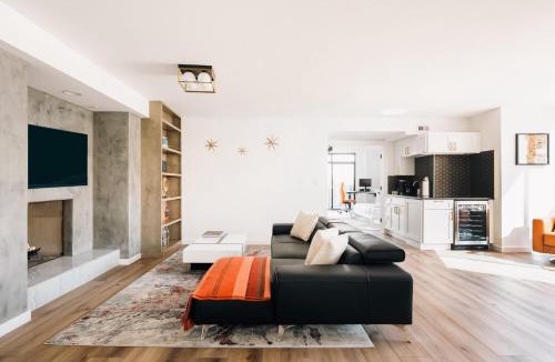 LoDo House | Deluxe Larimer Square Retreat - Walk Everywhere!
