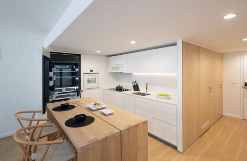 Bal Harbour Apartment | Deluxe One Bedroom apartment with two full baths*, open kitchen, living room, terrace and beach service at Bal Harbour