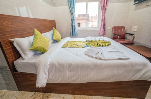 Bhubaneshwar Hotel | DELUXE ROOM