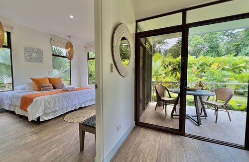 Chiguata Bed & Breakfast | Deluxe Room in Punta Uva with AC Selvatica