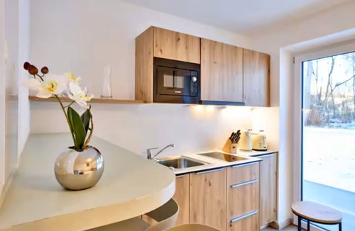 Starnberg Condo | Deluxe Single with Kitchenette