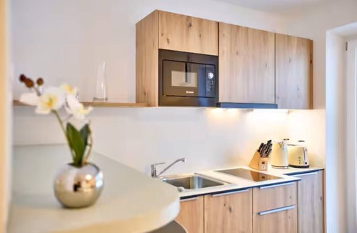 Percha Condo | Deluxe Single with Kitchenette