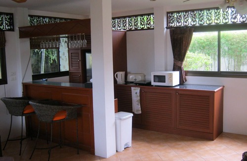 Bang Po Apartment | Deluxe, Spacious Beachside one Bedroom Apartment