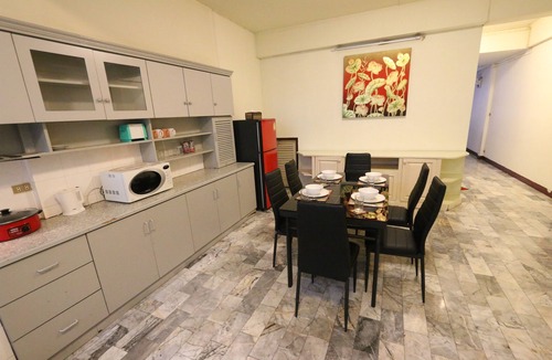 Sri Phum House | *DELUXE Spacious Town HOUSE IN CHIANG MAI CITY -NEAR THE SUNDAY NIGHT MARKET!*